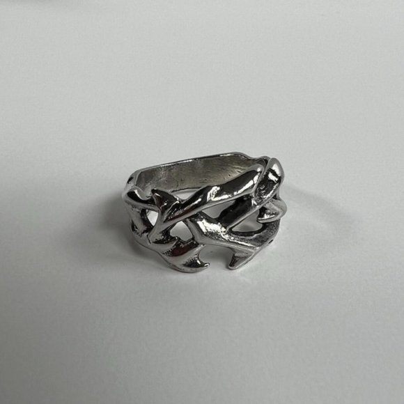 Y2K 2000s vintage retro style silver goth emo unique thorn ring - Picture 5 of 8